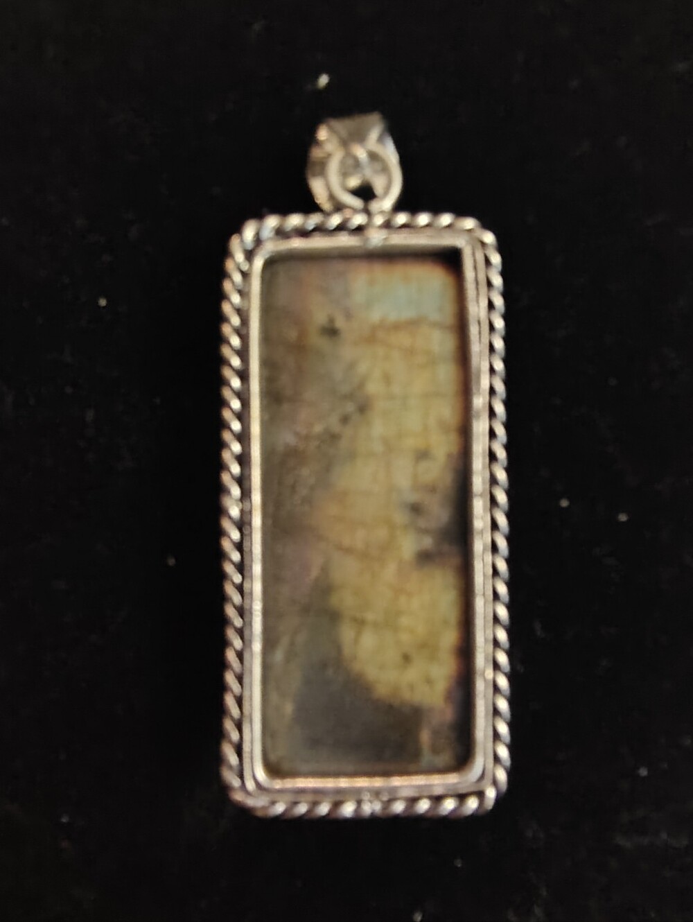 Labradorite Rectangular Pendant - Picture 4 of 4